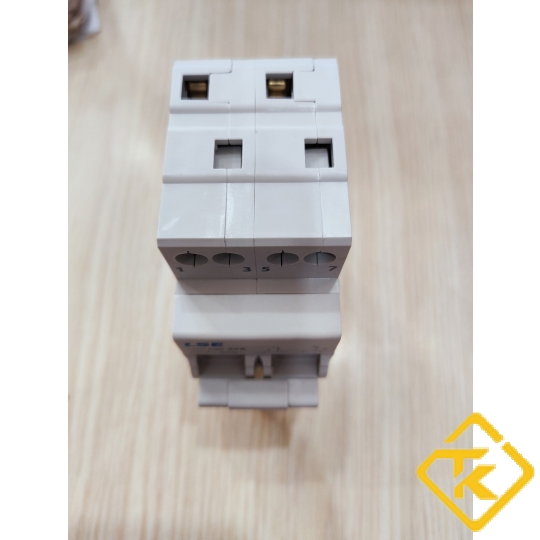 Aptomat đảo chiều dạng aptomat 2 tép 63A LSE - Cầu dao đảo tự động