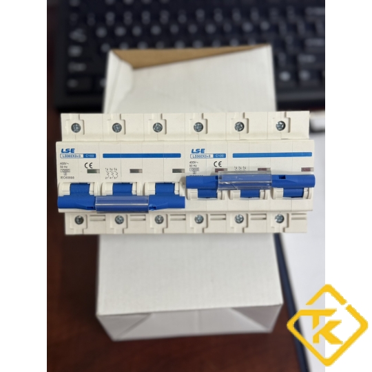 Aptomat đảo chiều dạng aptomat 3 pha 80A - 100A LSE - Cầu dao đảo tự động